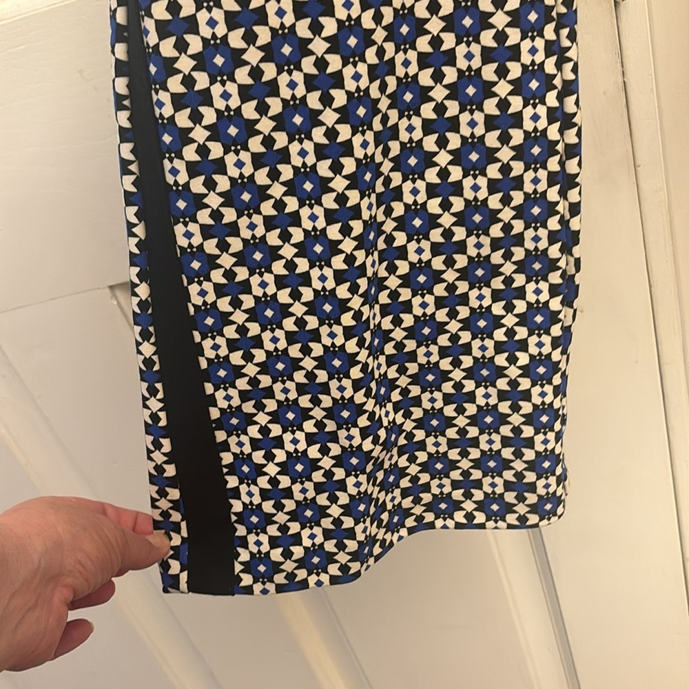 Maeve Blue and White Patterned Flare Pants - Picture 4 of 11